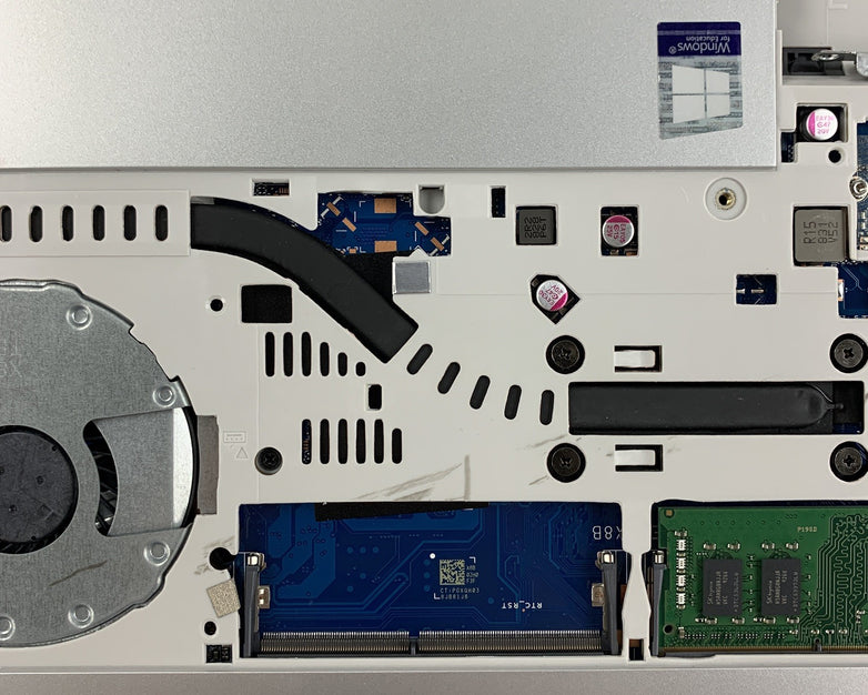 HP ProBook 430 G5 14" i5-7200U 2.5 GHz 8 GB Ram No OS No HDD No Bottom Cover