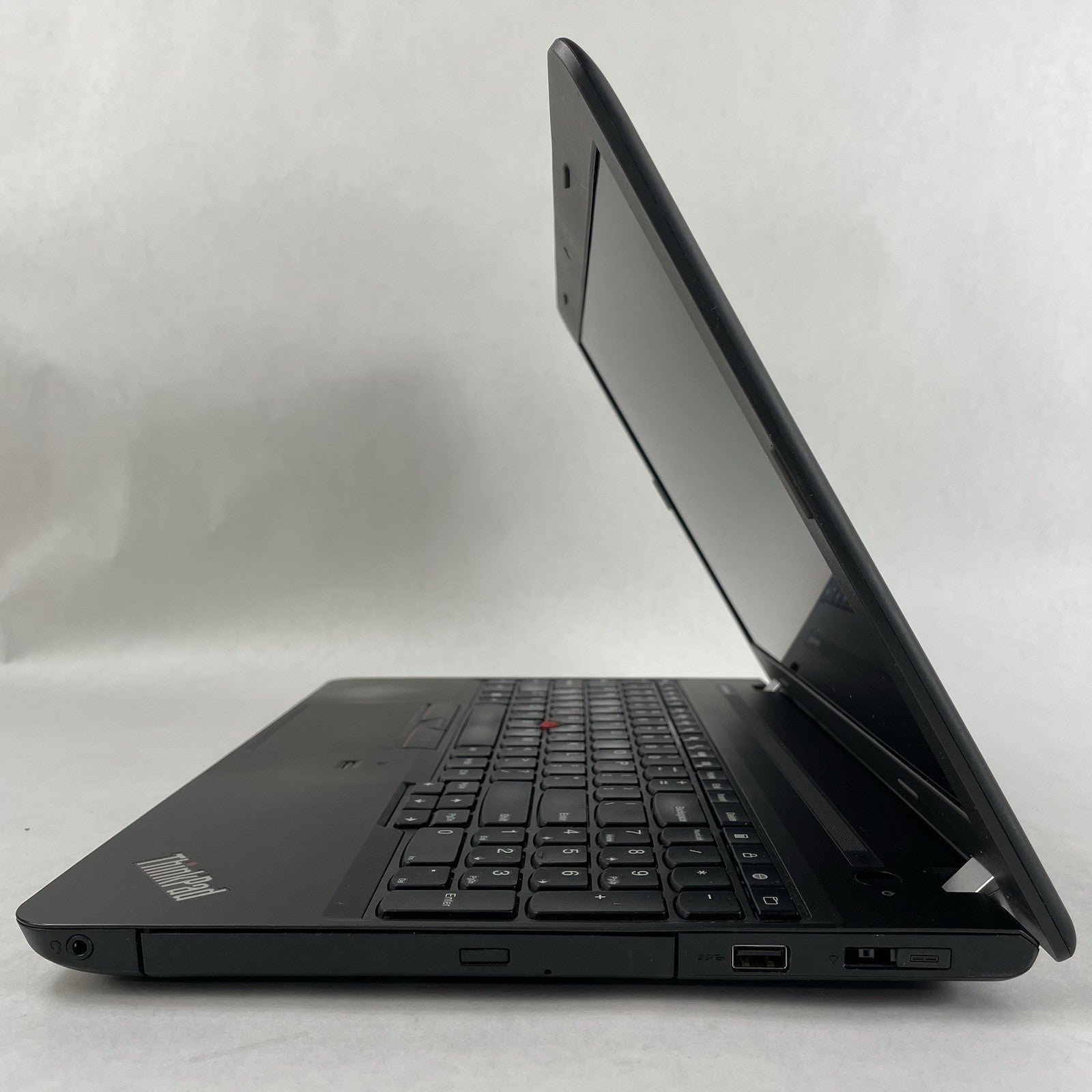 Lenovo ThinkPad E560 15.6" i5-6200U 2.30 GHz 8 GB RAM No SSD/OS/AC6