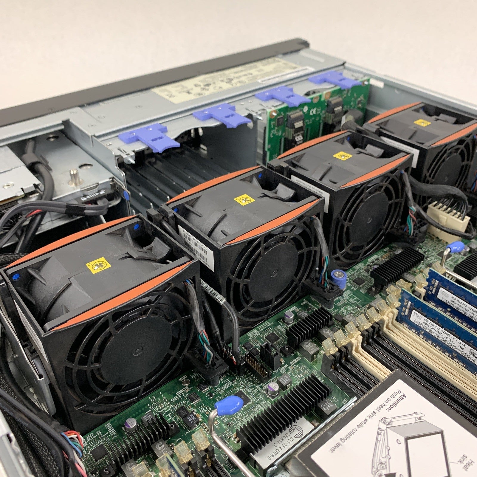 IBM System x3650 M4 Server  2x  E5-2640 2.5 GHz 32 GB RAM No OS No 2.5" HDD