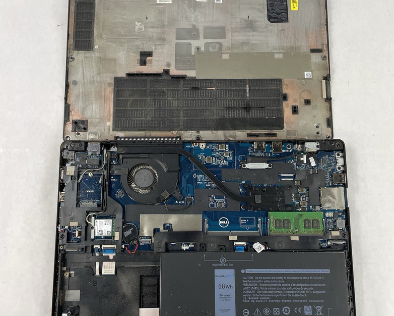 Dell Latitude 5580 15.6" i5-7300U 2.60 GHz 8 GB RAM No SSD/OS