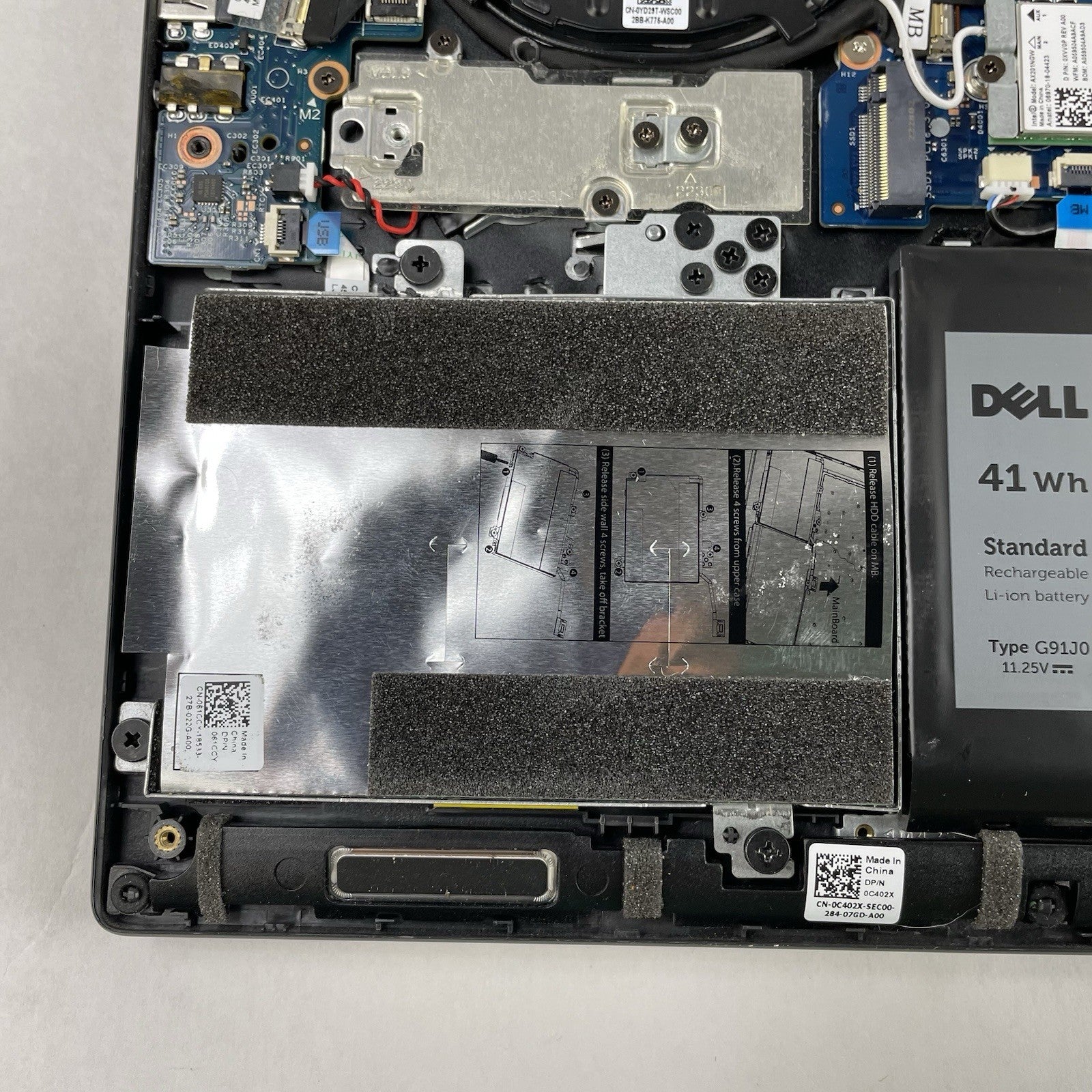 Dell Latitude 3420 14" i5-1145G7 2.60 GHz 8 GB RAM No SSD/OS/AC - Scratched17