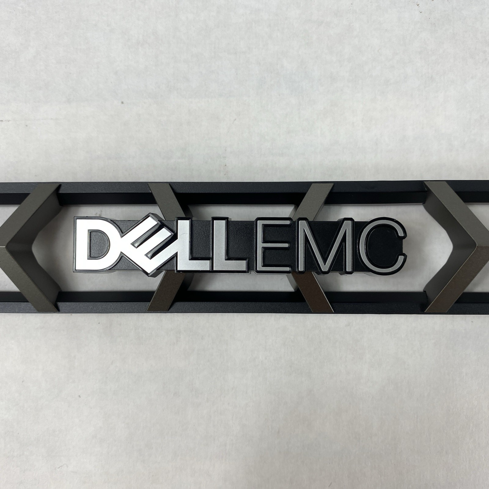 Dell EMC 14G 1U DP/N: 09MTRW Front Bezel Panel with Key