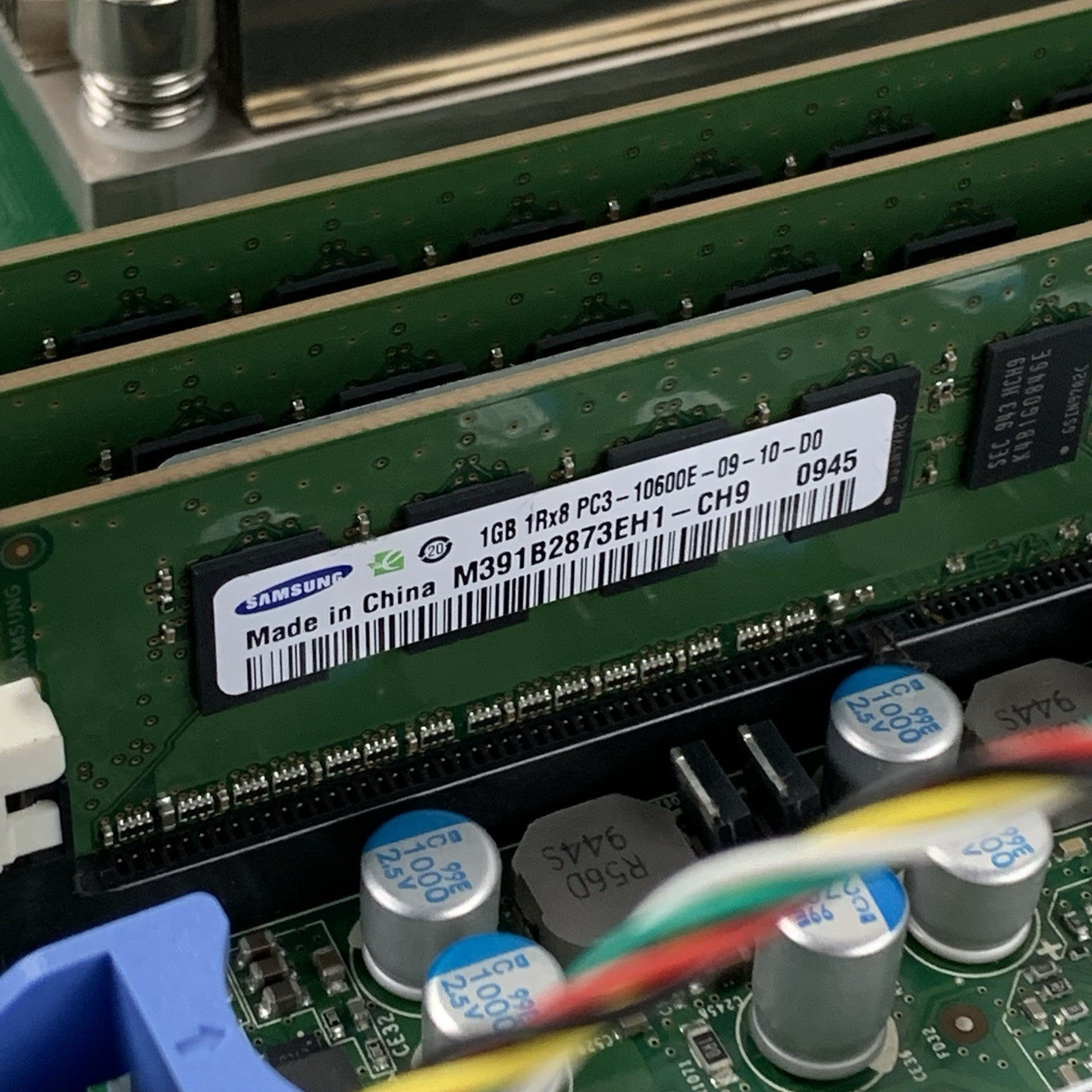Dell PowerEdge R410 1U Server Xeon E5502 1.87 GHz 3 GB Ram No OS No HDD16
