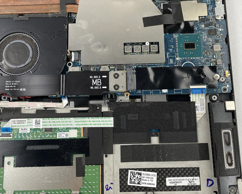 Dell XPS 15 9575 15.6" i5-8305G 2.80 GHz 8 GB RAM No SSD/OS/AC