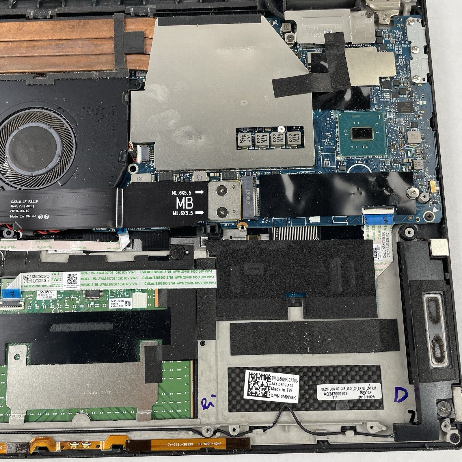 Dell XPS 15 9575 15.6" i5-8305G 2.80 GHz 8 GB RAM No SSD/OS/AC19