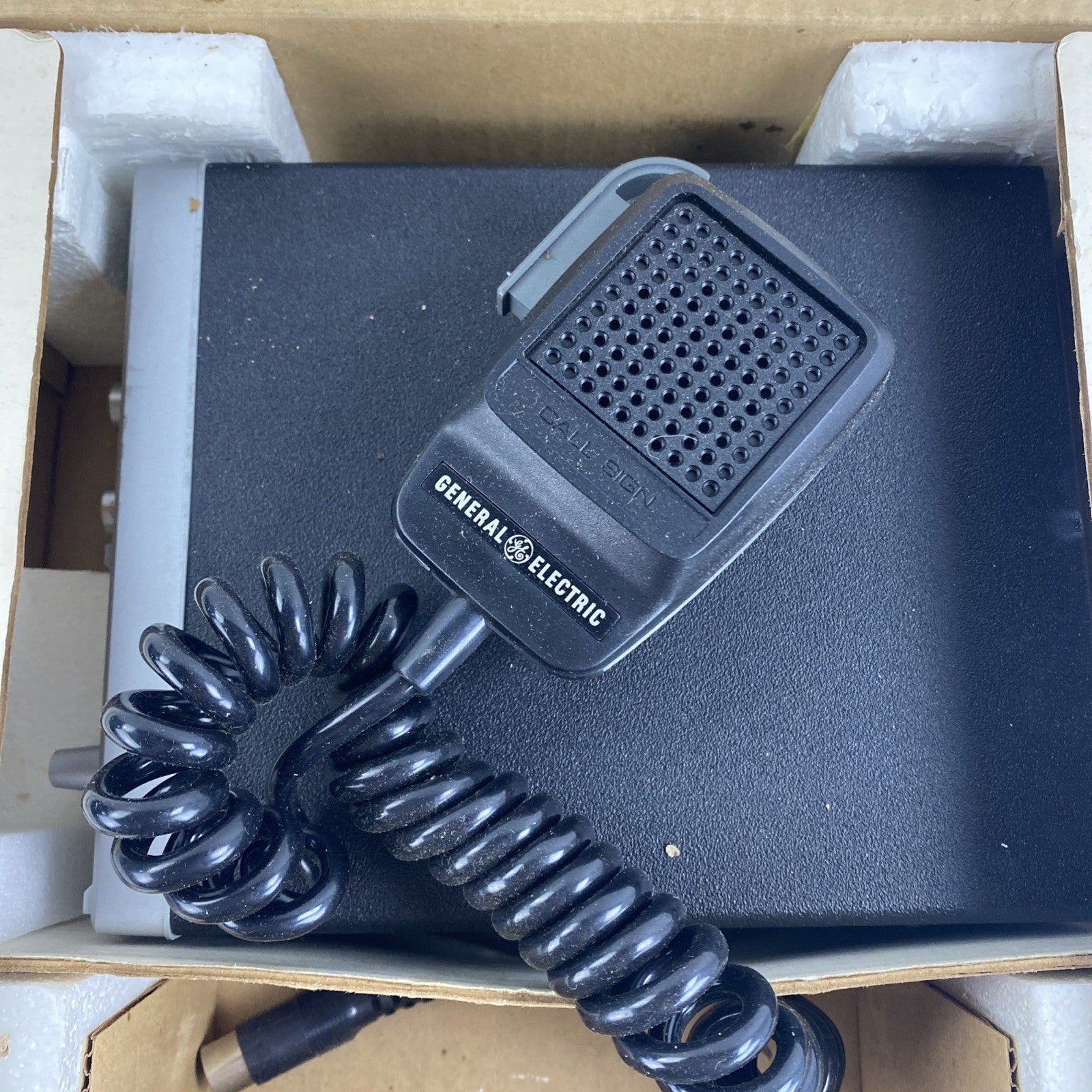 General Electric 3-5804 Mobile CB Transceiver Two Way radio5