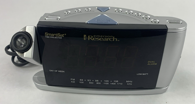 Emerson Research SmartSet CKS3516 Time Projector Alarm Clock Radio
