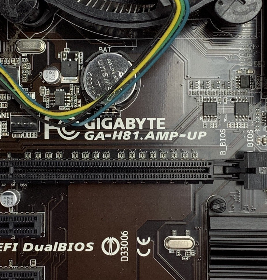 Gigabyte GA-H81.AMP-UP Motherboard Intel Pentium G3220 3.0GHz 8GB RAM w/ Shield7