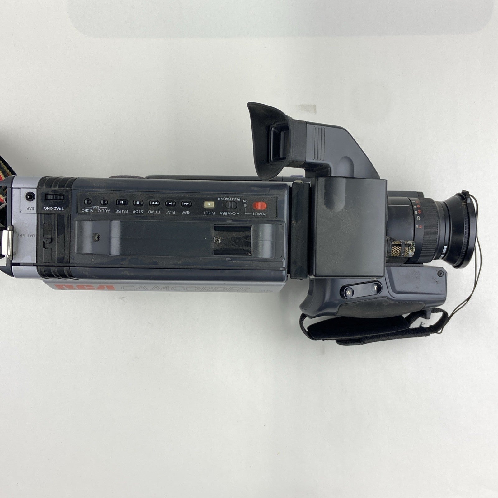 RCA CC320 - Pro Edit VHS HQ Camcorder w/Battery, Adapter, & Case4