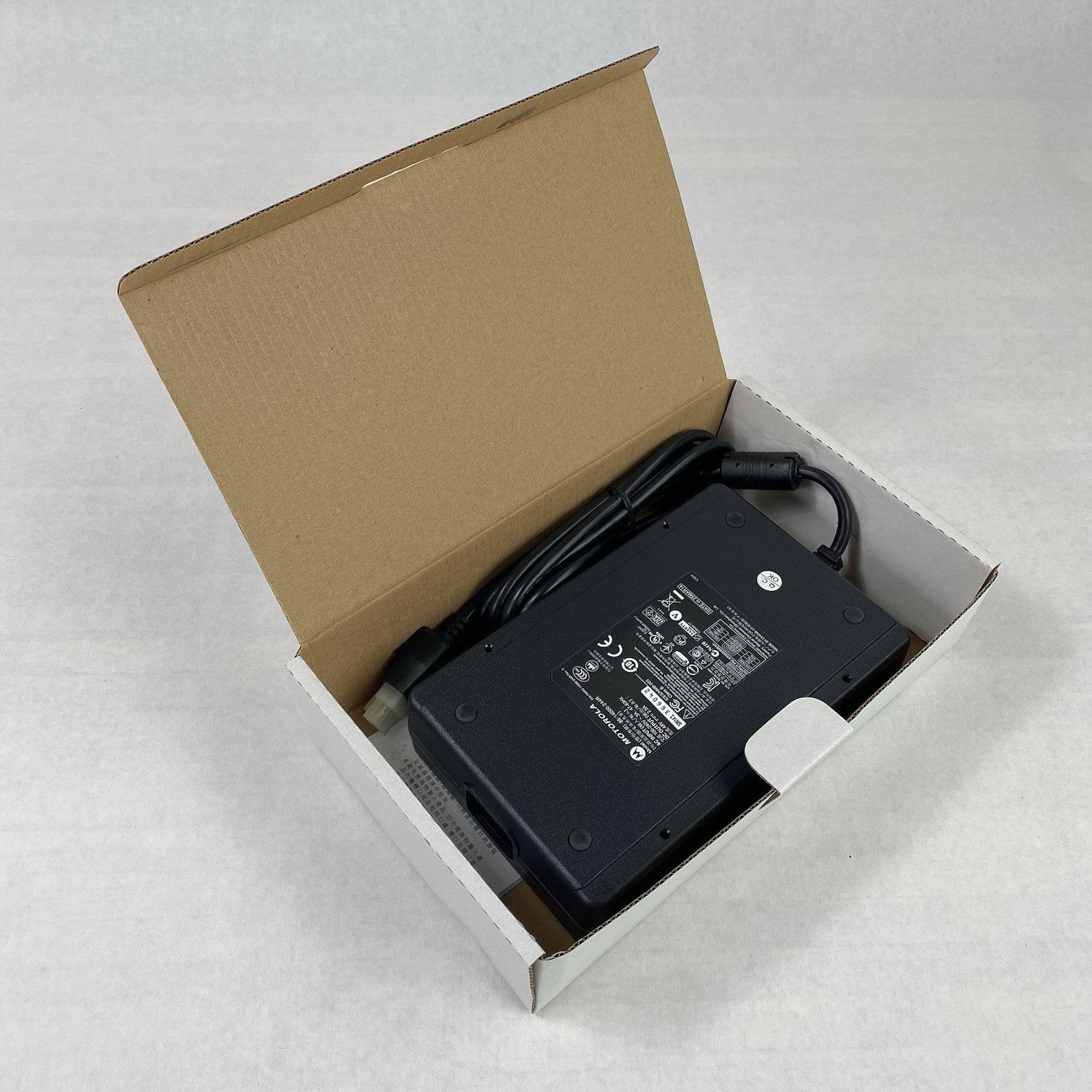 Extreme Networks 15717 Summit WM3400 WLAN Controller