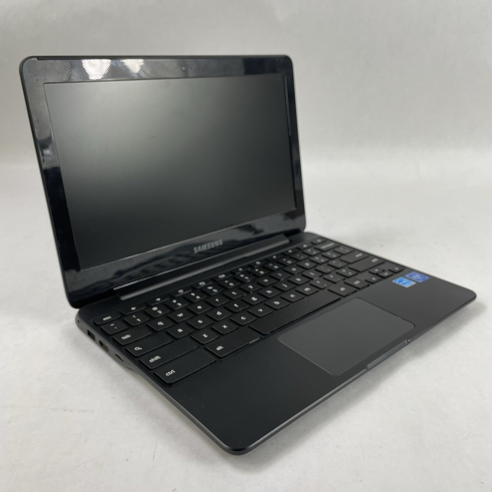 Samsung NoteBook 500C XE500C13 11.6" Celeron N3060 1.60 GHz 4 GB RAM 16 GB SSD0