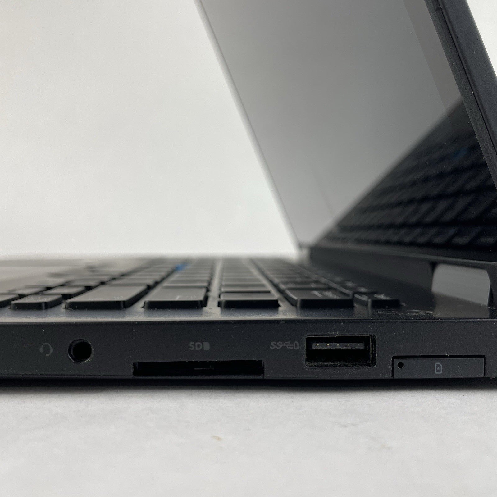Dell Latitude E7470 14" i7-6600U 2.60 GHz 8 GB RAM No SSD/OS/AC/Battery5