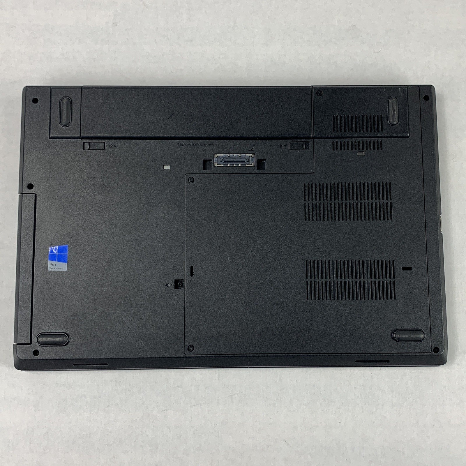 Lenovo ThinkPad L570 15.6" Intel i5-6300U 2.4 GHz 8 GB Ram No OS No HDD No AC