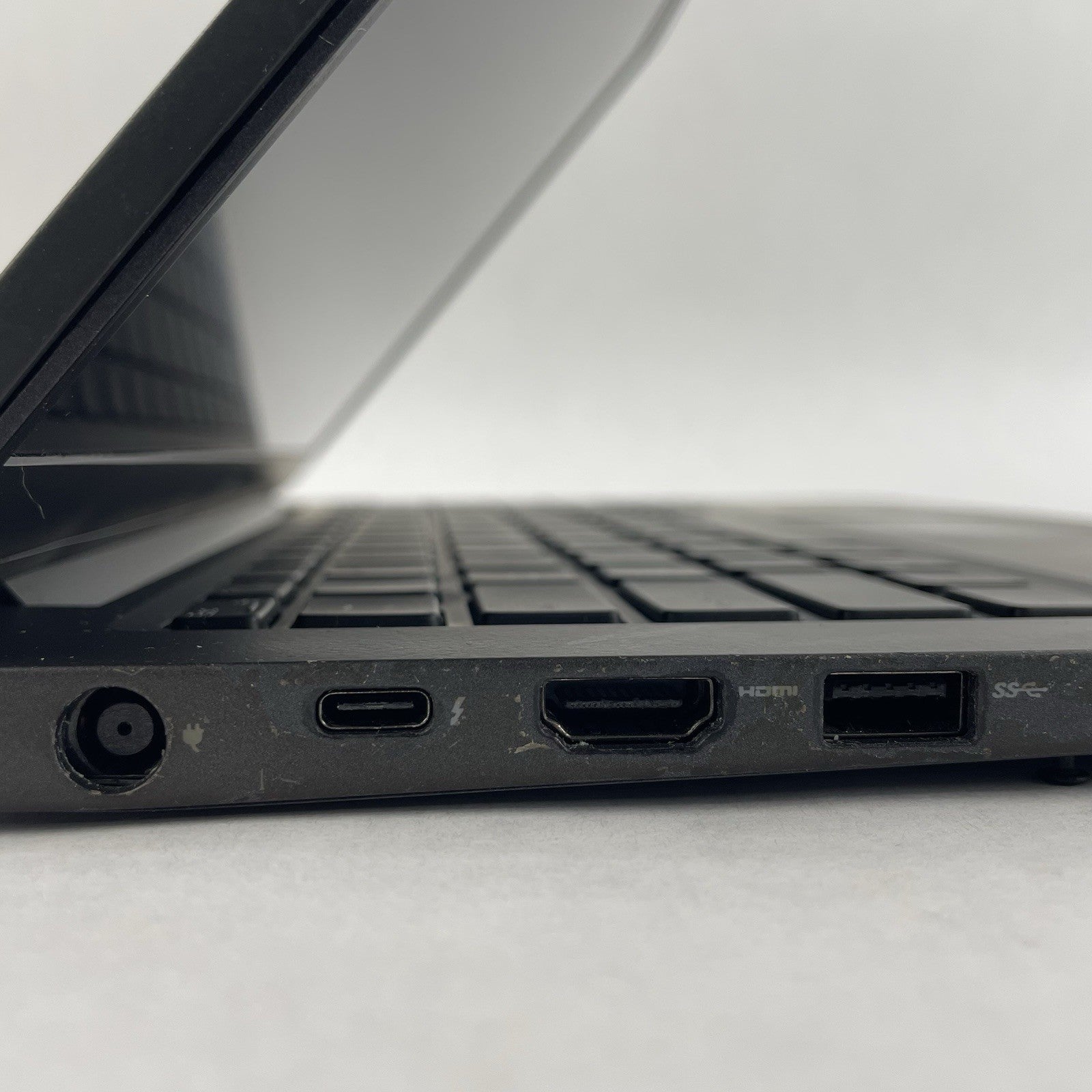 Dell Latitude 7400 14" i5-8365U 1.60 GHz 8 GB RAM No SSD/OS/AC8