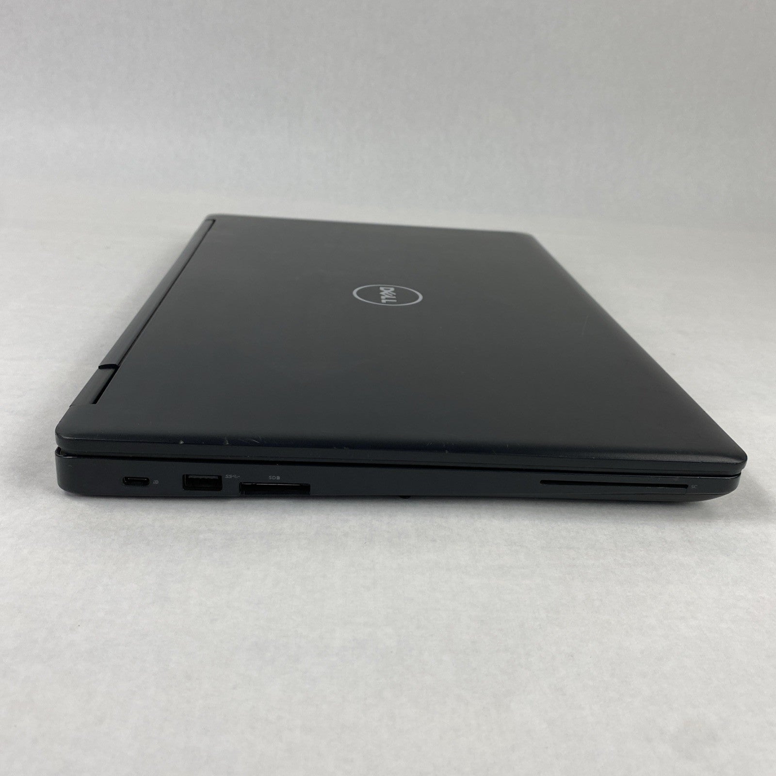 Dell Latitude 5580 Intel Core i5-7300U 2.6GHz 8GB RAM 15.6" No HDD No OS