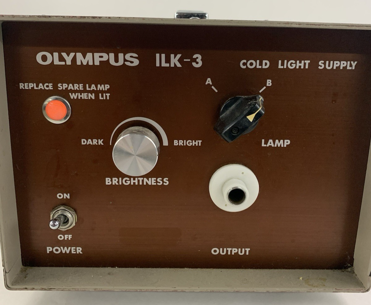 Olympus ILK-3 Cold Light Supply - Powers On - No Lamp Included11
