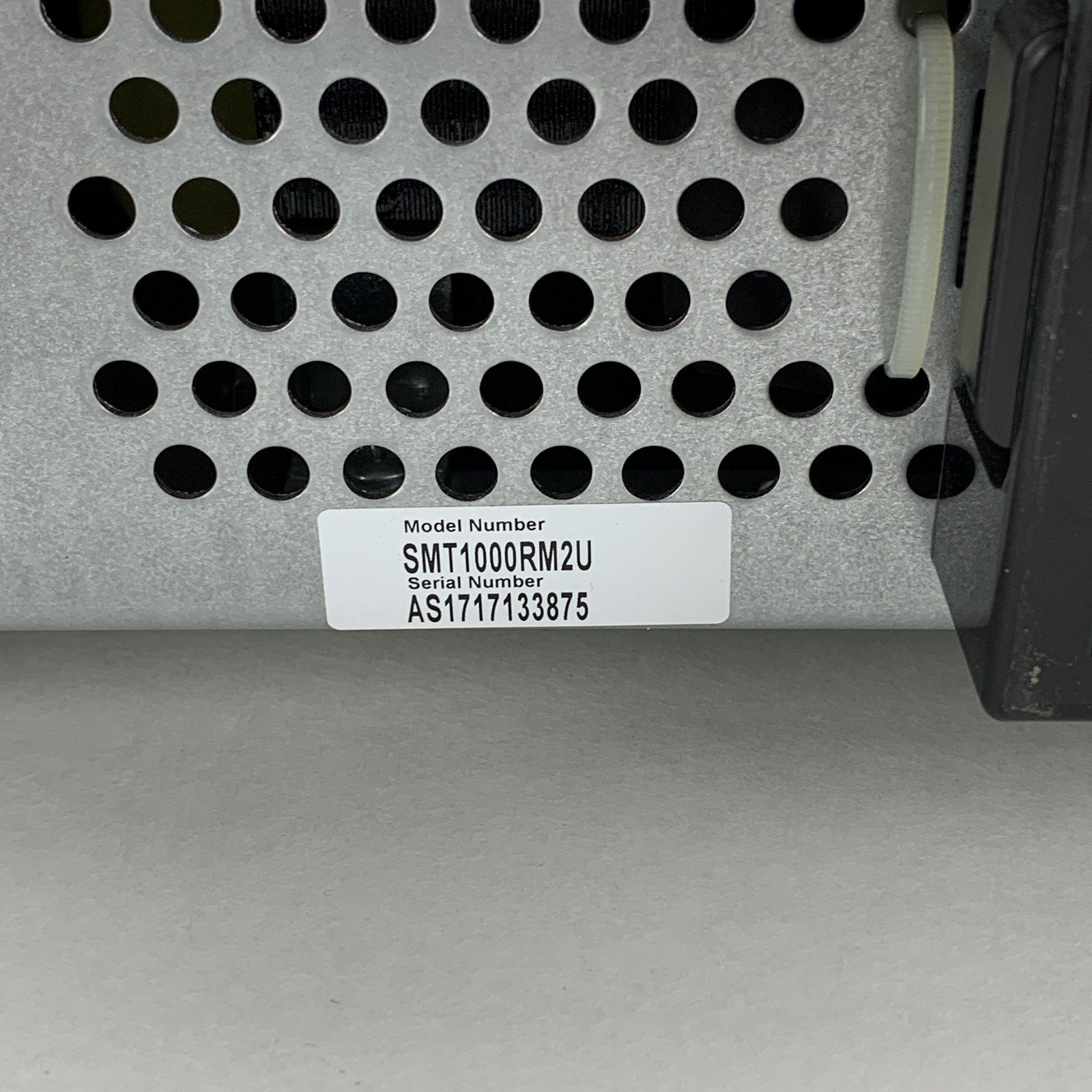 APC SMT1000RM2U Smart UPS Back Up Tested No Batteries w/ Faceplate