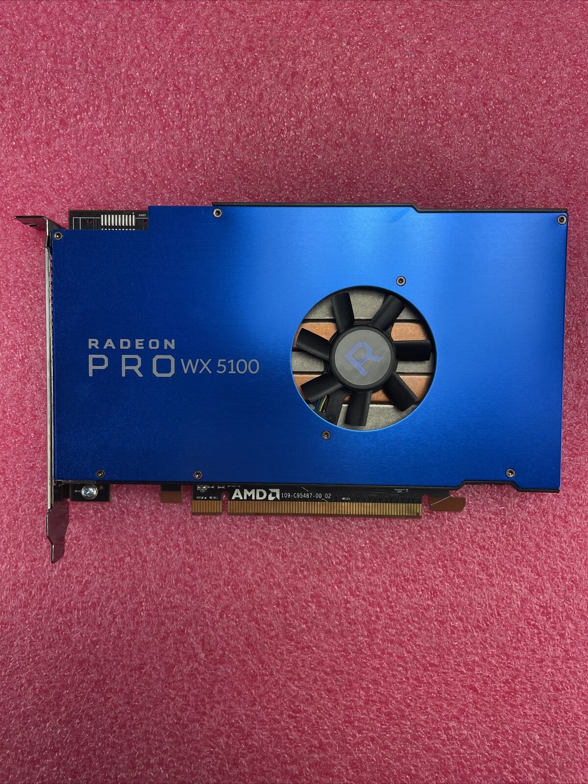 AMD ATI Radeon PRO WX 5100 8GB GDDR5 PCIe 4x DP Graphics Card 109-C95487-00_02