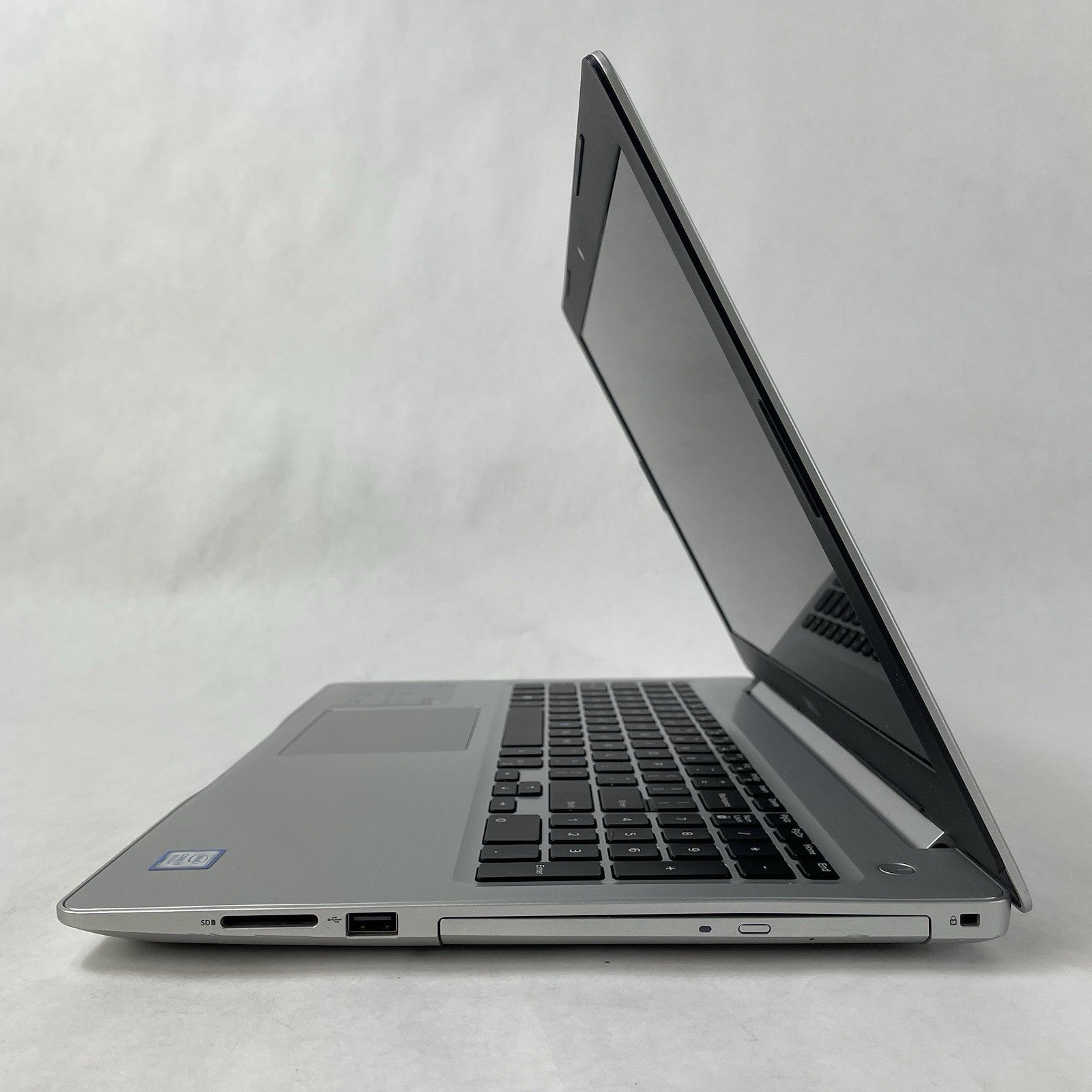 Dell Inspiron 5570 15.6" i7-8550U 1.80 GHz 12 GB RAM No SSD/OS/AC8
