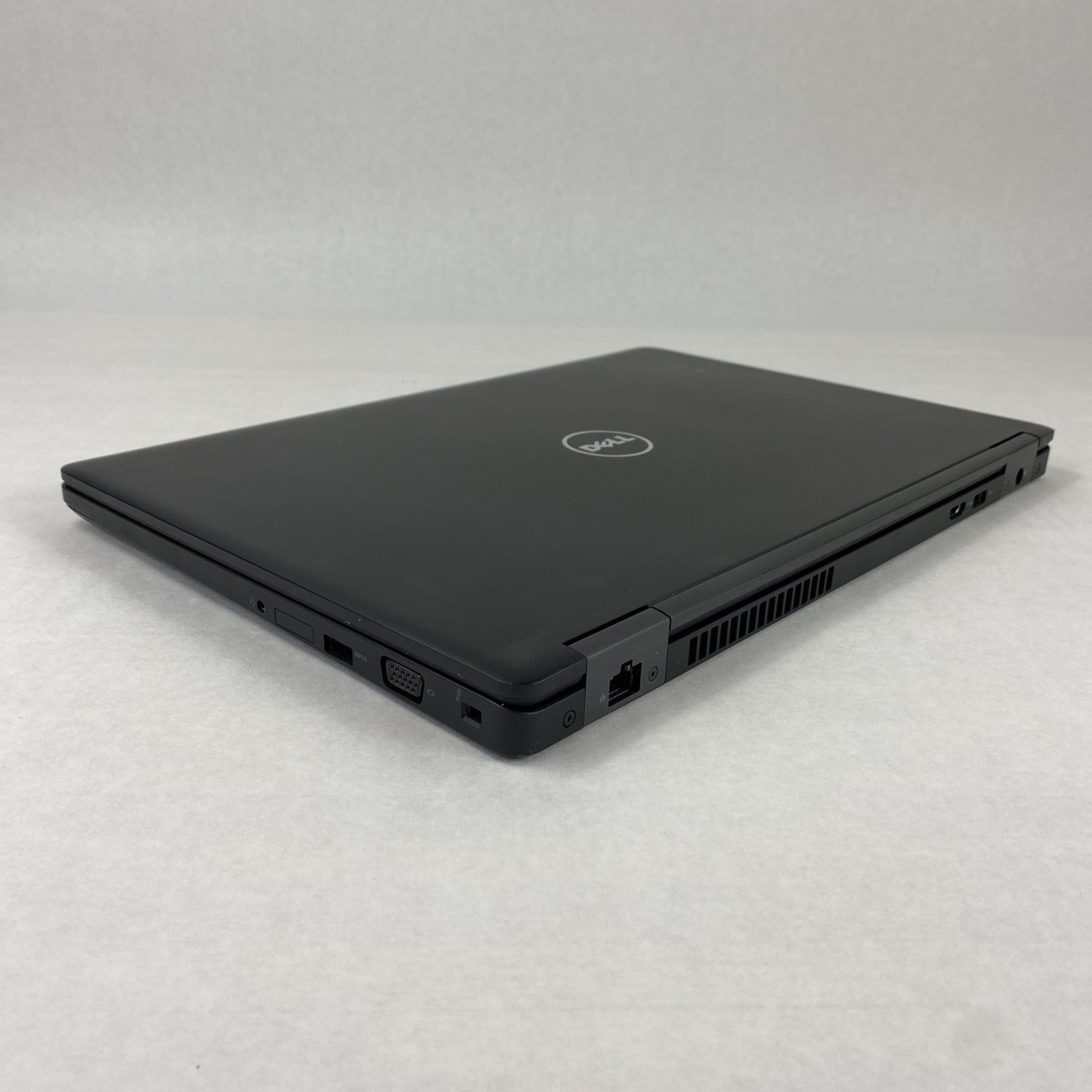 Dell Latitude 5580 Intel Core i7-7600U 2.80GHz 8GB RAM 15.6" No HDD No OS