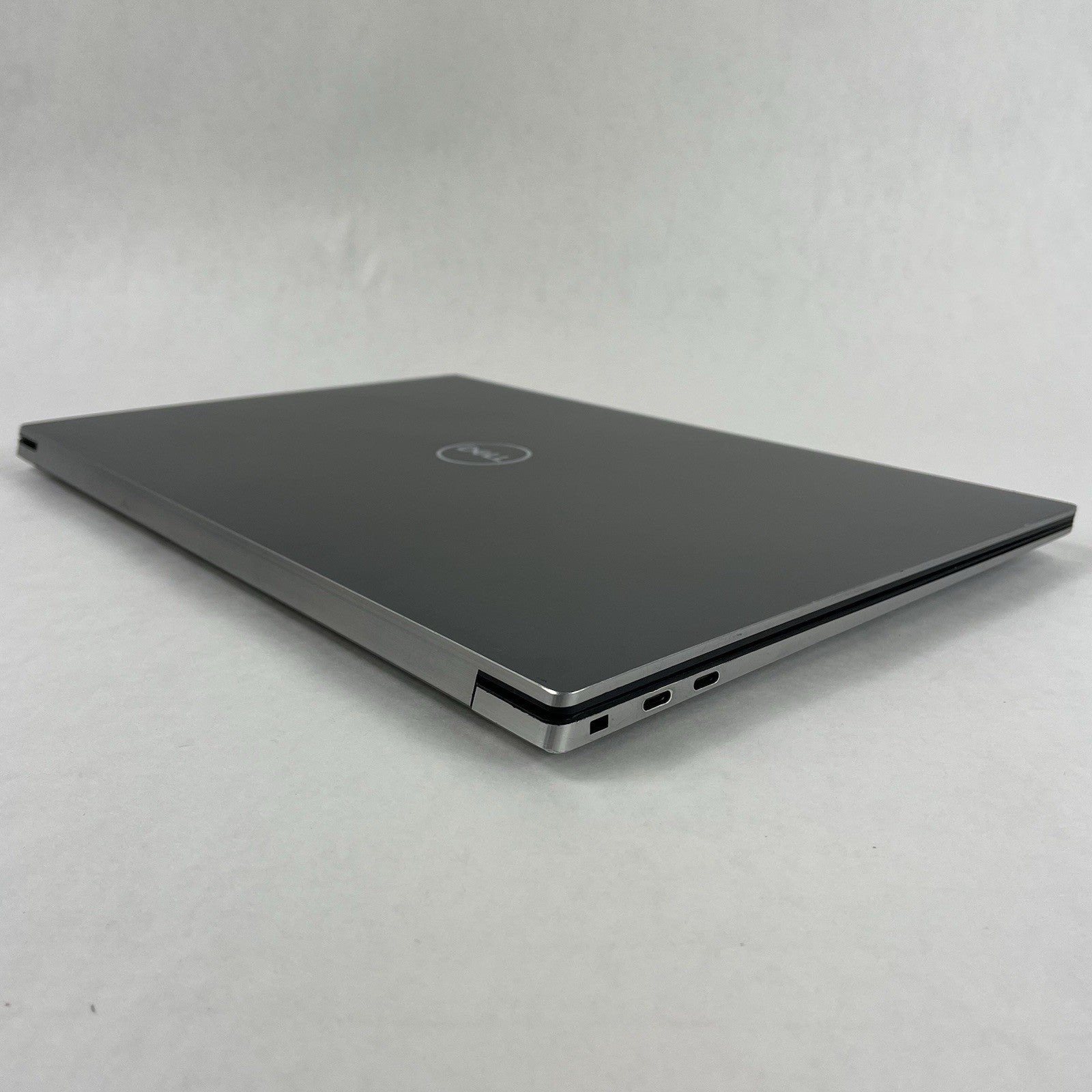 Dell Precision 5560 15.6" i7-11800H 2.30 GHz 8 GB RAM NVIDIA T1200 No SSD/OS/AC11