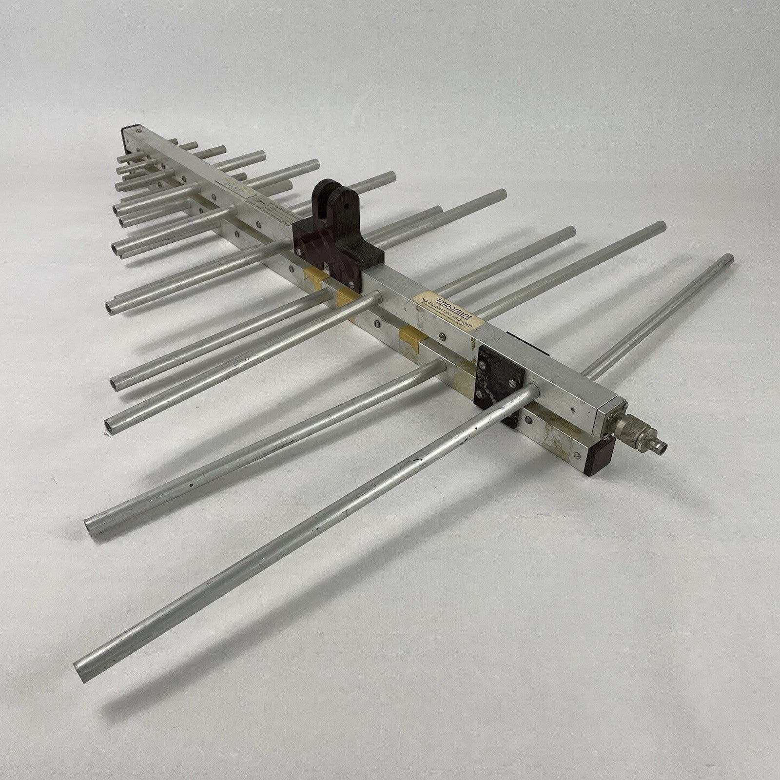 Emco Eaton 3146 Log Periodic Antenna 1605 200MHz-1GHz