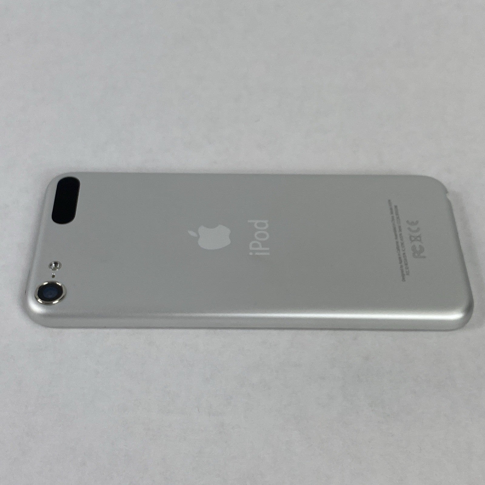 Apple iPod Touch 6th Gen A1574 32GB 4" Silver IOS 12.5.714