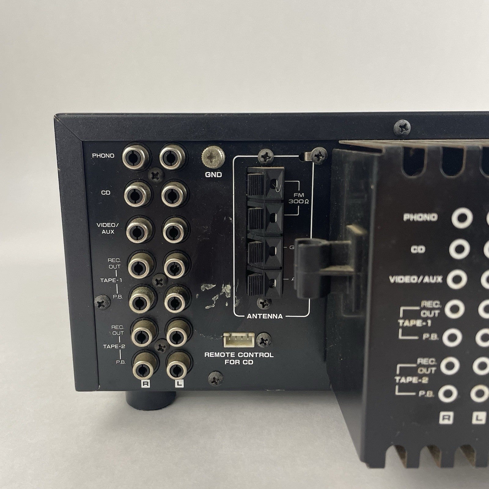 Fisher Studio Standard RS‑913A Stereo Receiver Tested For Parts Broken Tuner10