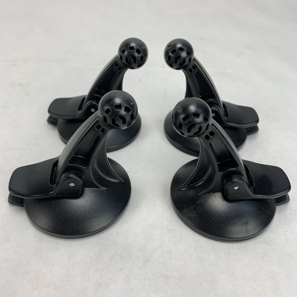 Garmin Drive GPS 17mm Swivel Windshield Suction Mount 010-10747-00 - Lot of 44