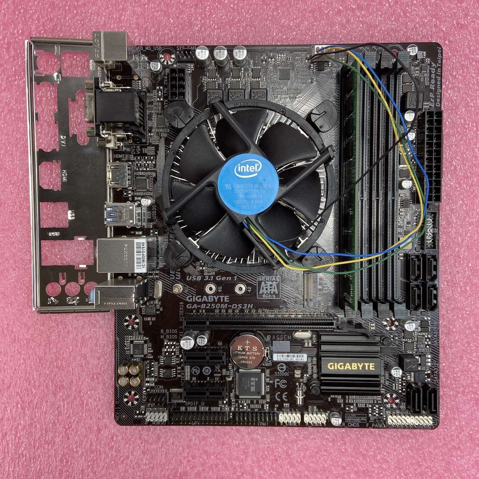Gigabyte B250M-DS3H Motherboard Intel Core i5-7400 3GHz 4GB RAM w/IO Shield5