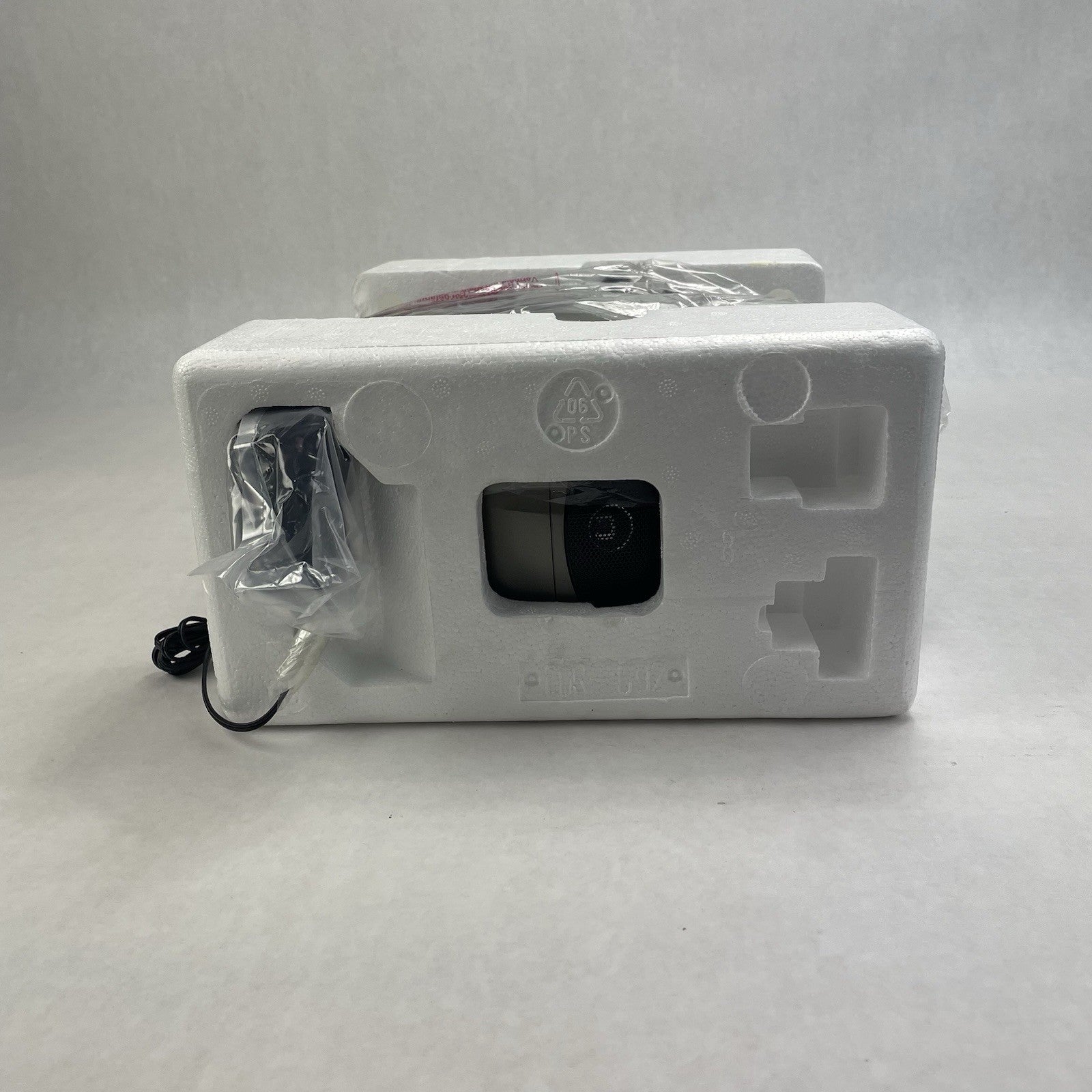 Califone Model 1886 CD Player/Recorder with  Headphones & 10-Port Stereo Jackbox