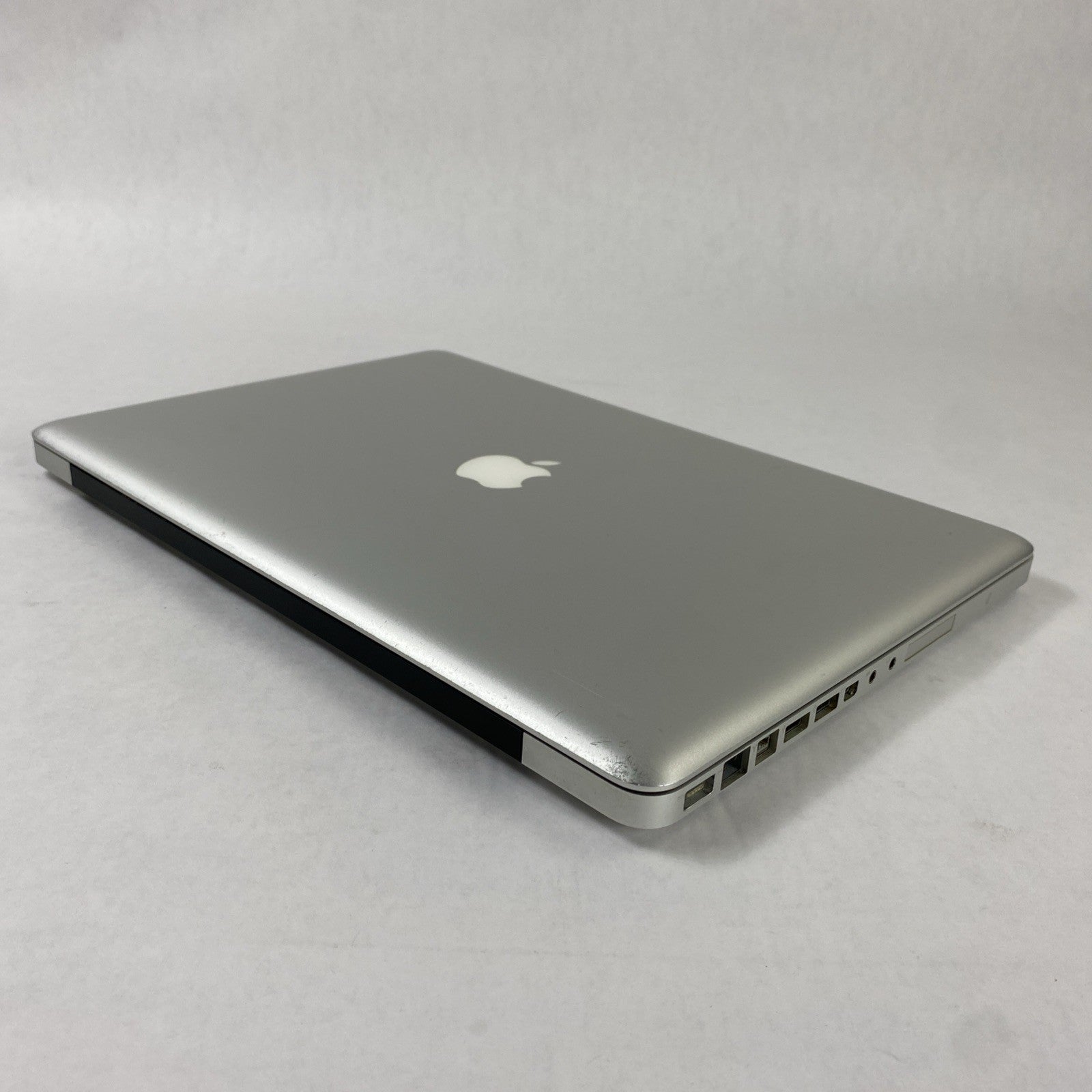 Apple MacBook Pro A1286 2009 15" Core 2 Duo 4GB RAM 320GB HDD - Service Battery10