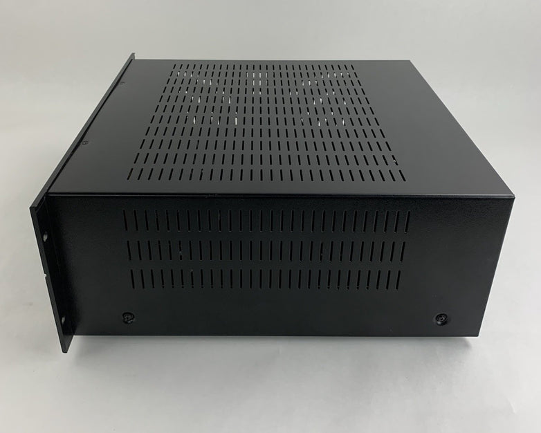 SpeakerCraft BB835 8-Channel Amplifier - Tested