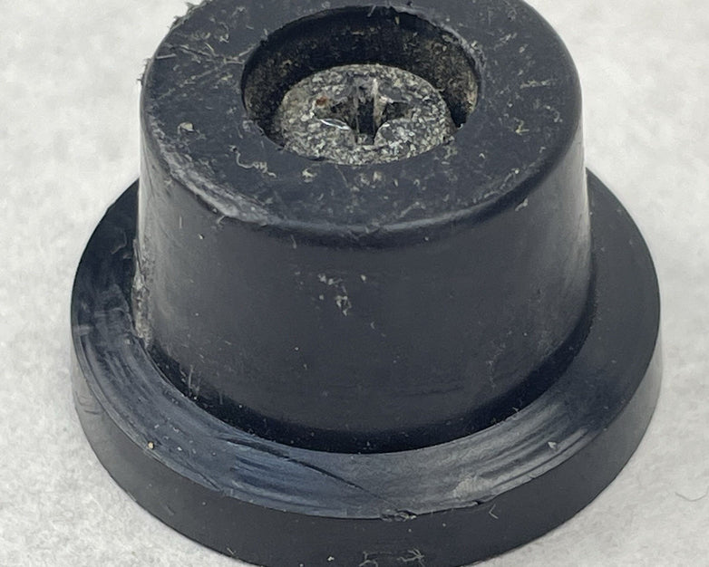 Sansui 441 Feet and Screws
