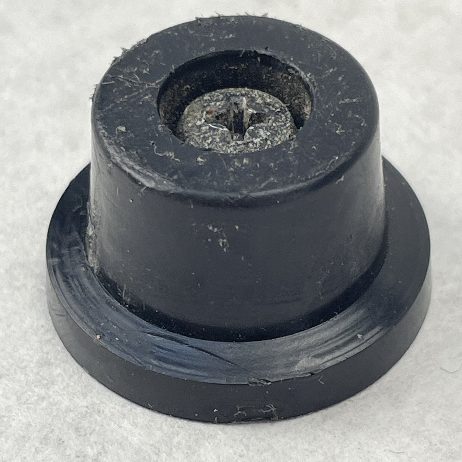 Sansui 441 Feet and Screws7
