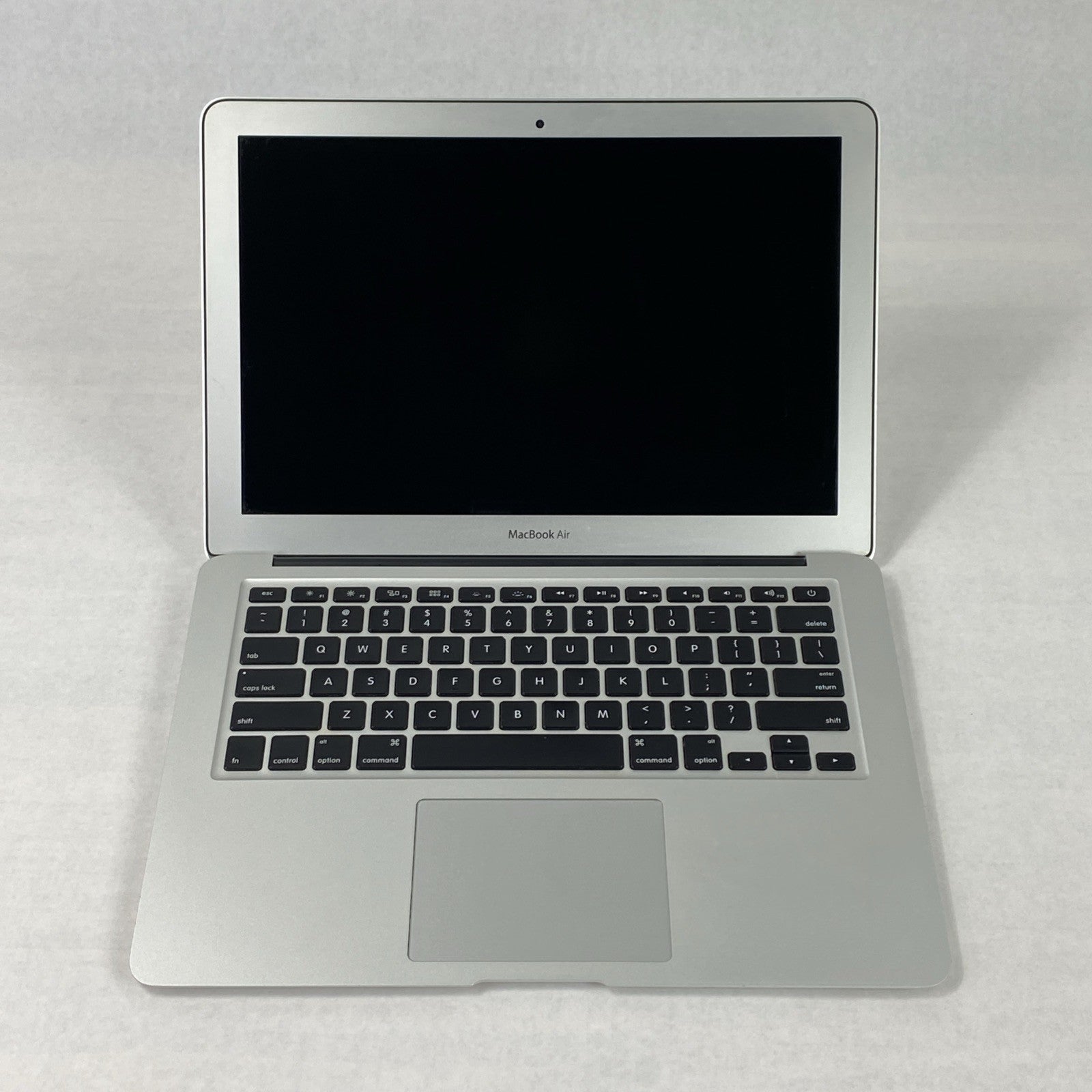 Apple MacBook Air A1466 2012 13" 1.8GHz i5 4GB RAM 250GB SSD os10.15.7 364Cycles