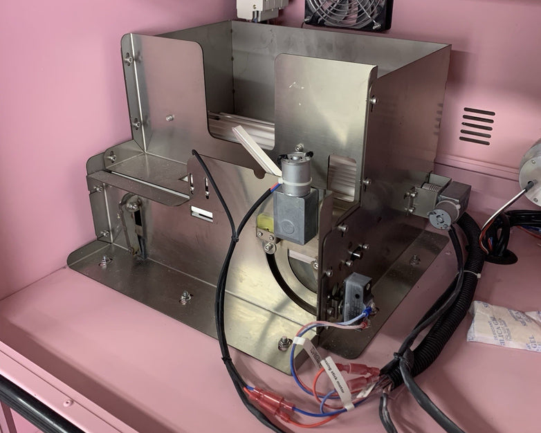 Guangzhou Fun Vending T95 Cotton Candy Machine Powers No Tanks No HDDs No OS