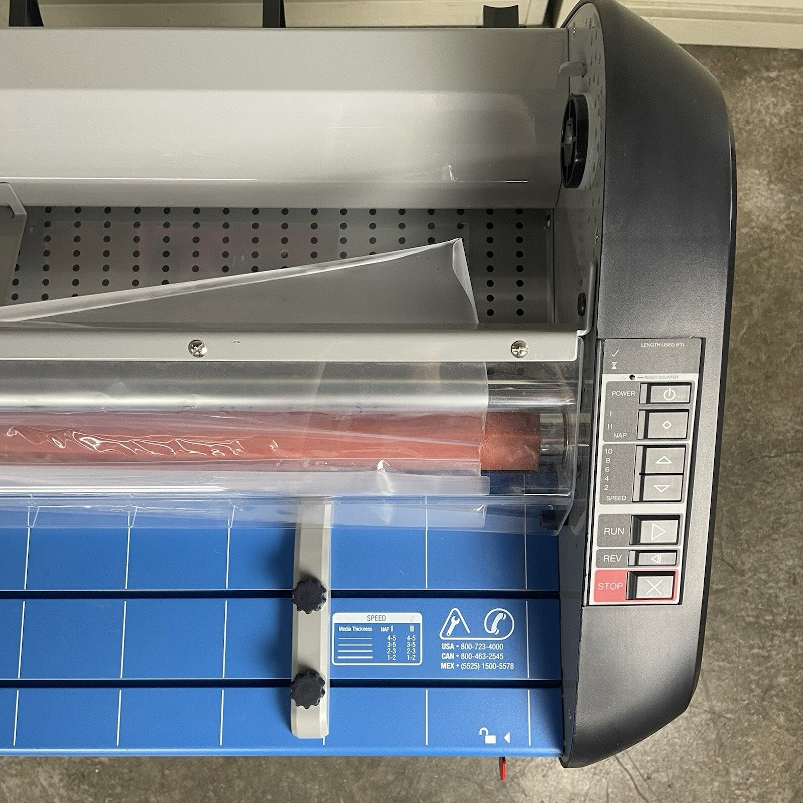 GBC Pinnacle 27 EZLoad Thermal Roll Laminator, 27" Maximum Width, 8-10