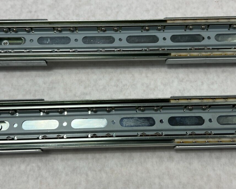 Kingslide 374518 2u-4u 30" Rails US6851773 Outers Only