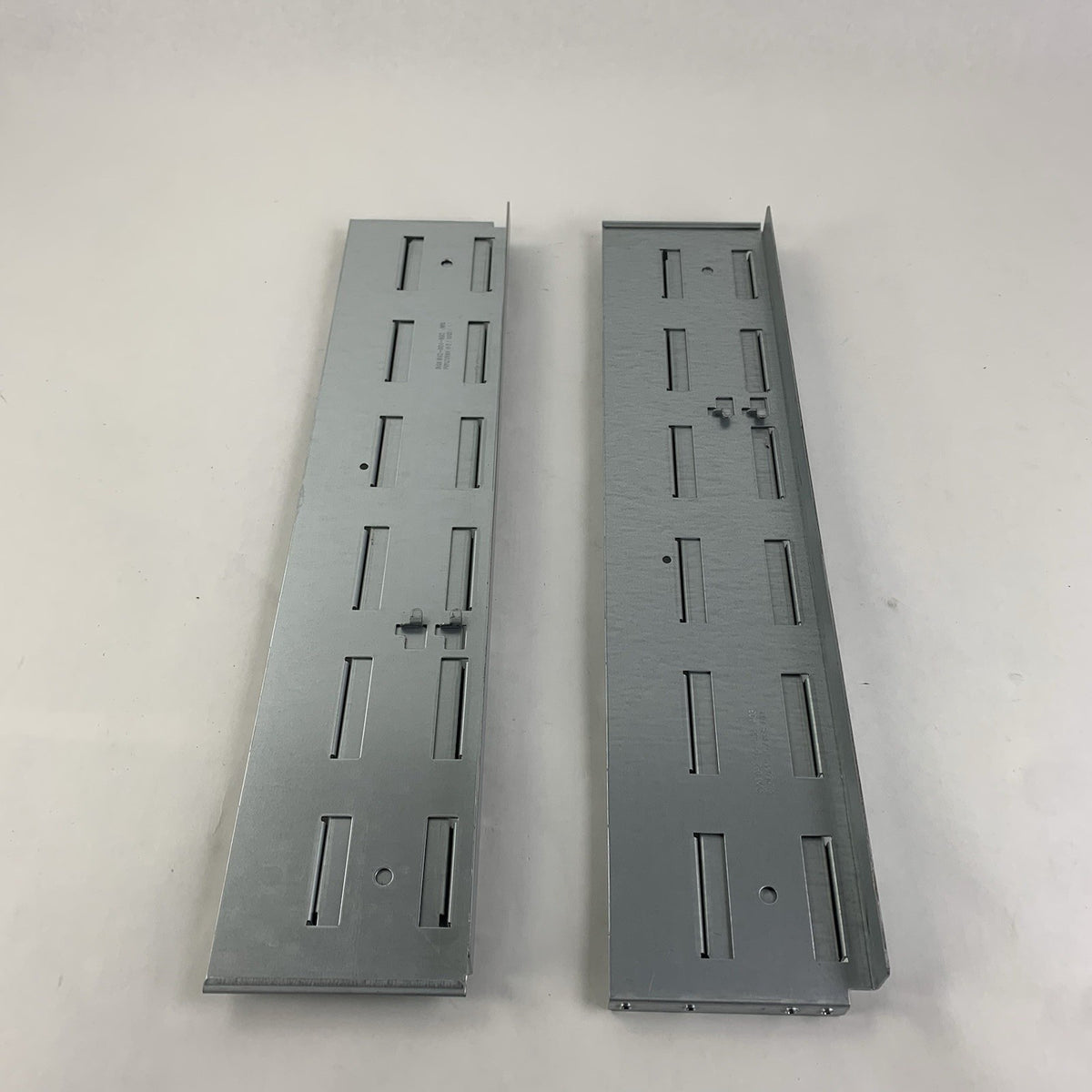 Foxconn 042-004-932 A02 042-004-934 A03 Left and Right Server Rails4