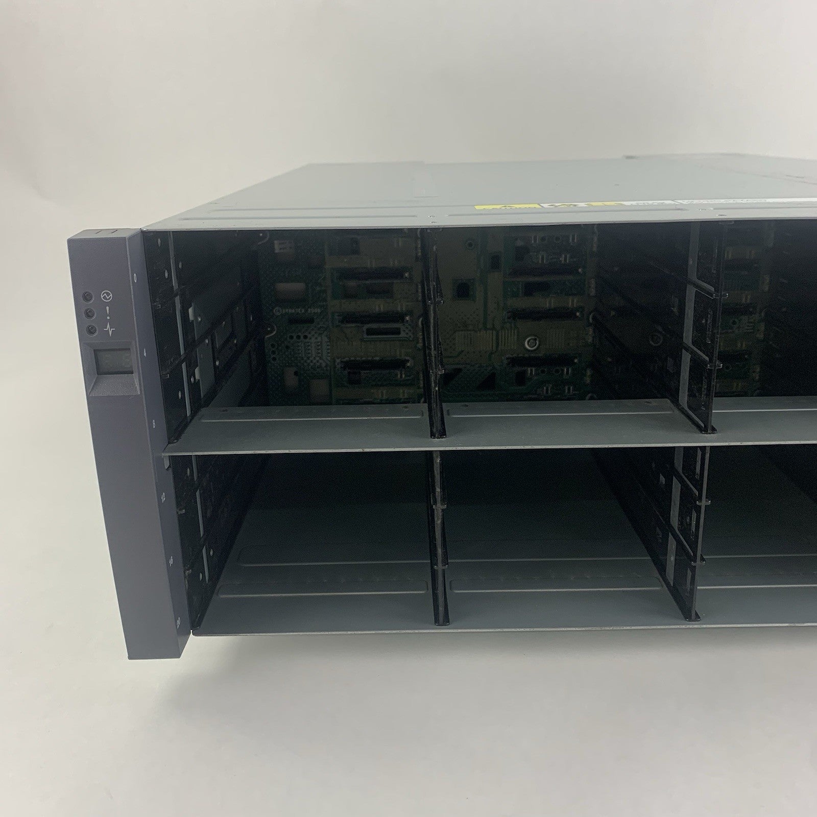 NetApp DS4243 NAJ‑0801 4U 24‑Bay Disk Shelf Chassis 2x IOM3 4x PSUs No HDDs2
