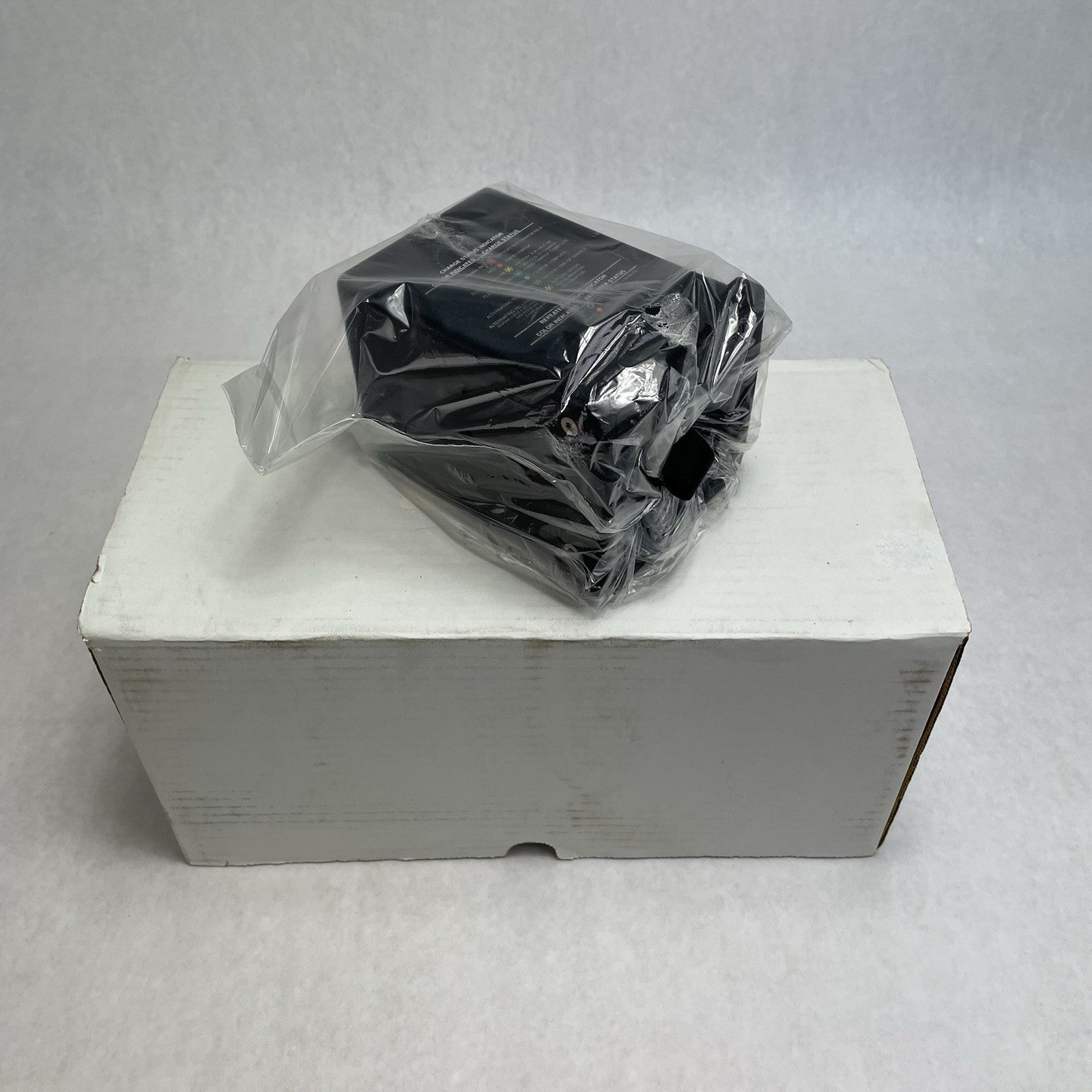 Motorola Impres Vehicular Car Rapid Charger NNTN7615C 377673 NNTN7616C