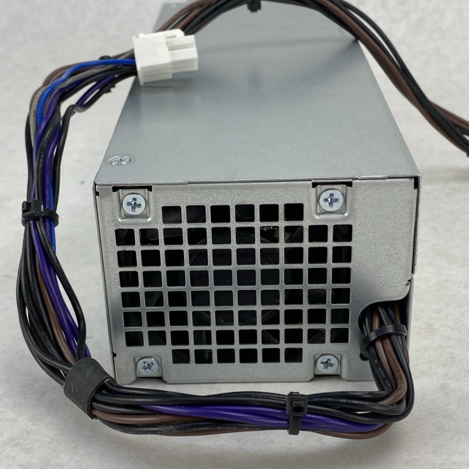 Dell H200EBS-01 AC Input 100-240V Max Output 200W1