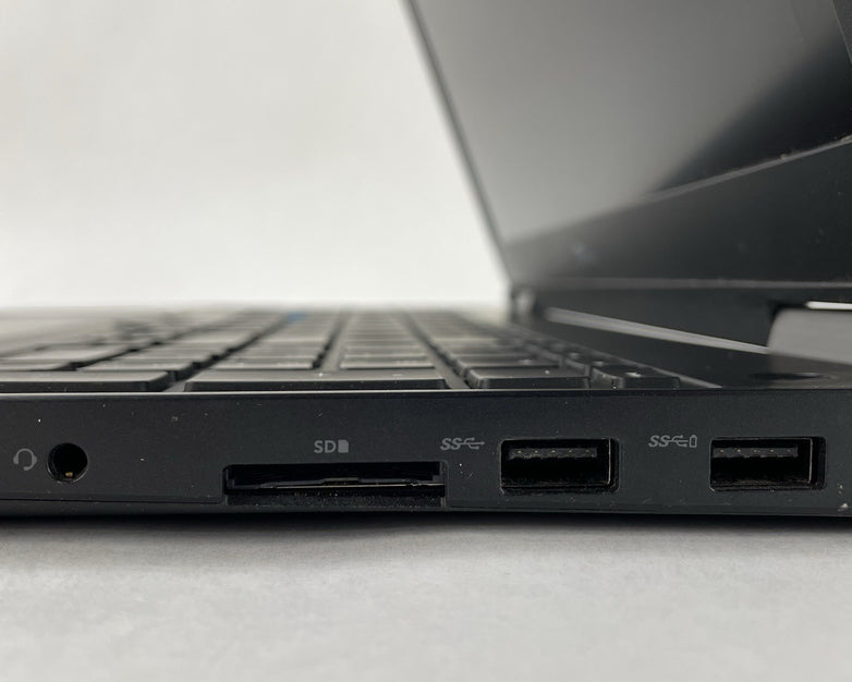 Dell Latitude E5570 15.6" i5-6300U 2.40 GHz 8 GB RAM No SSD/OS/AC - USB