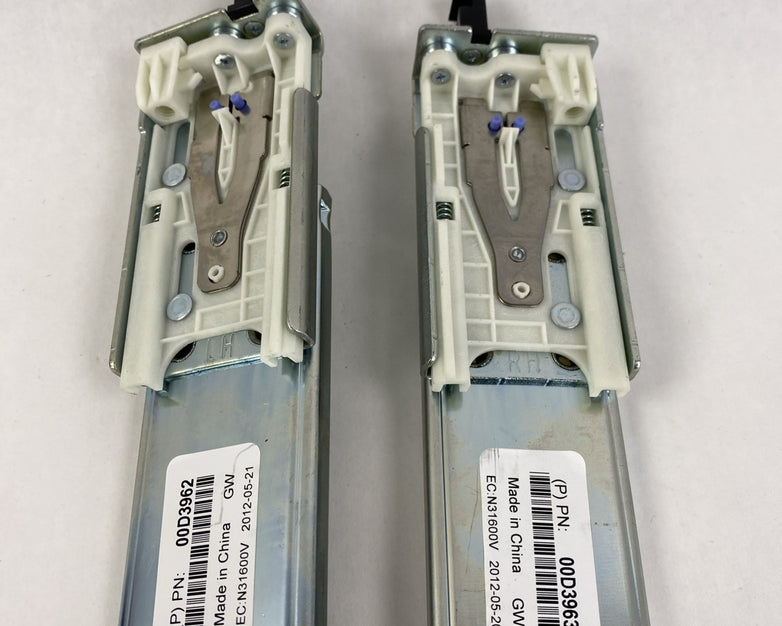 Dell 00D3963 1U Left and Right Sliding Server Rails