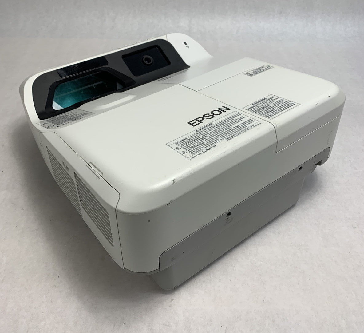 Epson PowerLite 695Wi H740A LCD Lamp Projector 336 Lamp Hours - No Remote0