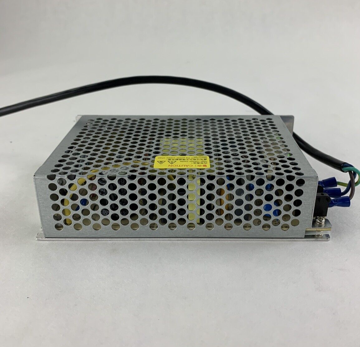 Hengfu HF60W-SL-15 Switching Power Supply 60W AC Input 100-240V DC 15V Tested