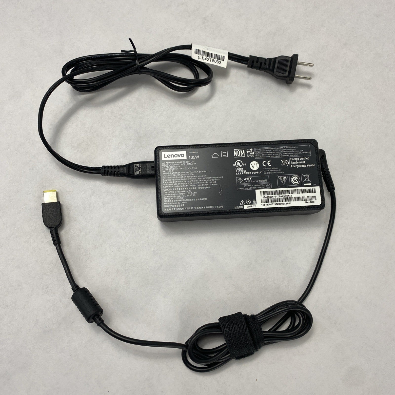 Lenovo ADL135NLC2A 135W 20V 6.75A Yellow Square Tip AC Adapter (Lot of 10)