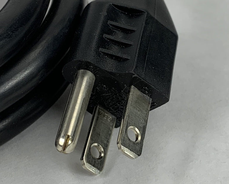 APC P74 7-Outlet 120V 15A 50/60Hz Surge Protector - Tested