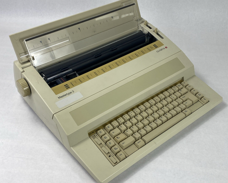 Olympia Mastertype 3 Model EW-1000 Electronic Typewriter - Parts or Repair